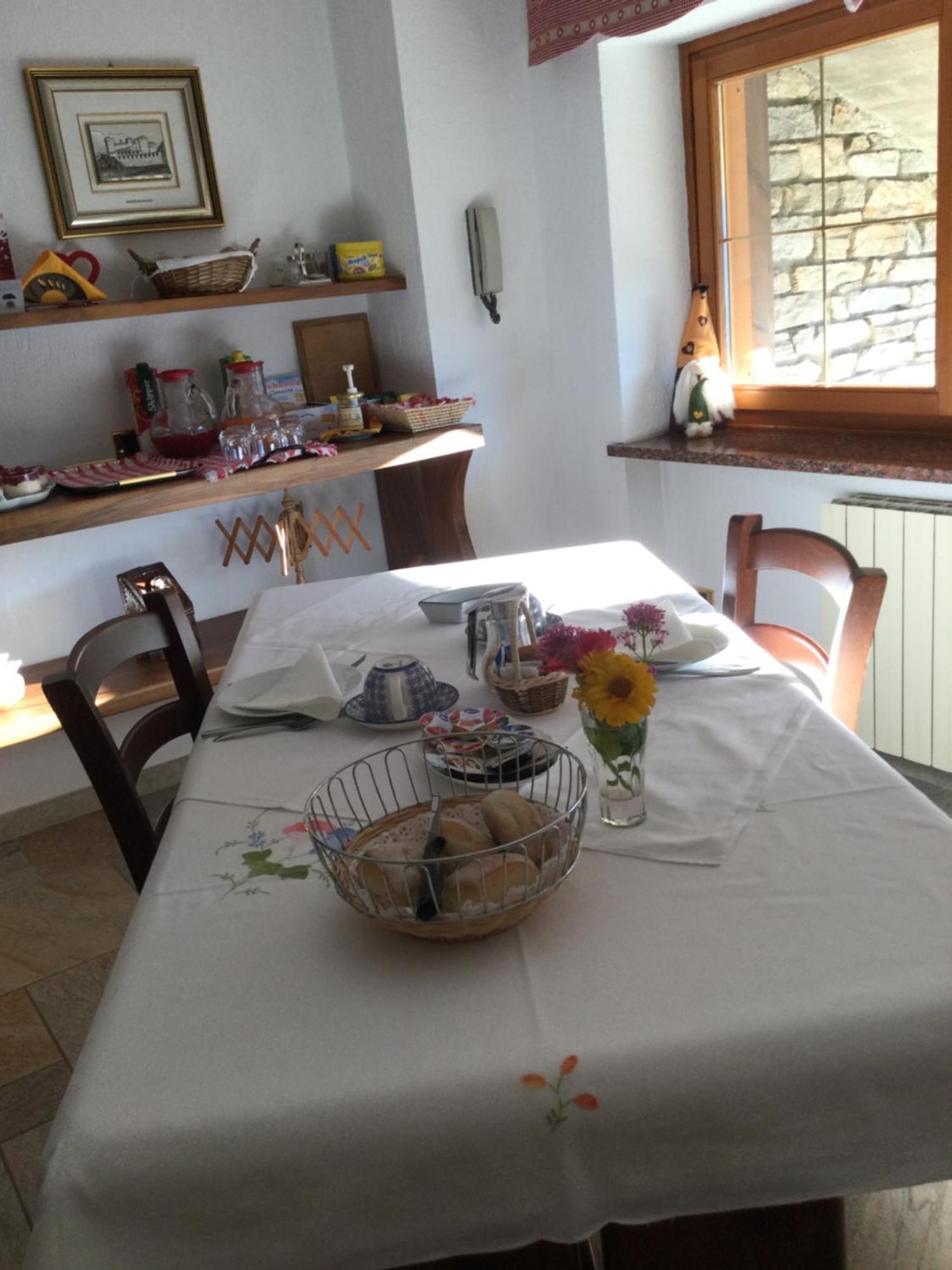 B&B Les Fleurs Gignod Luaran gambar