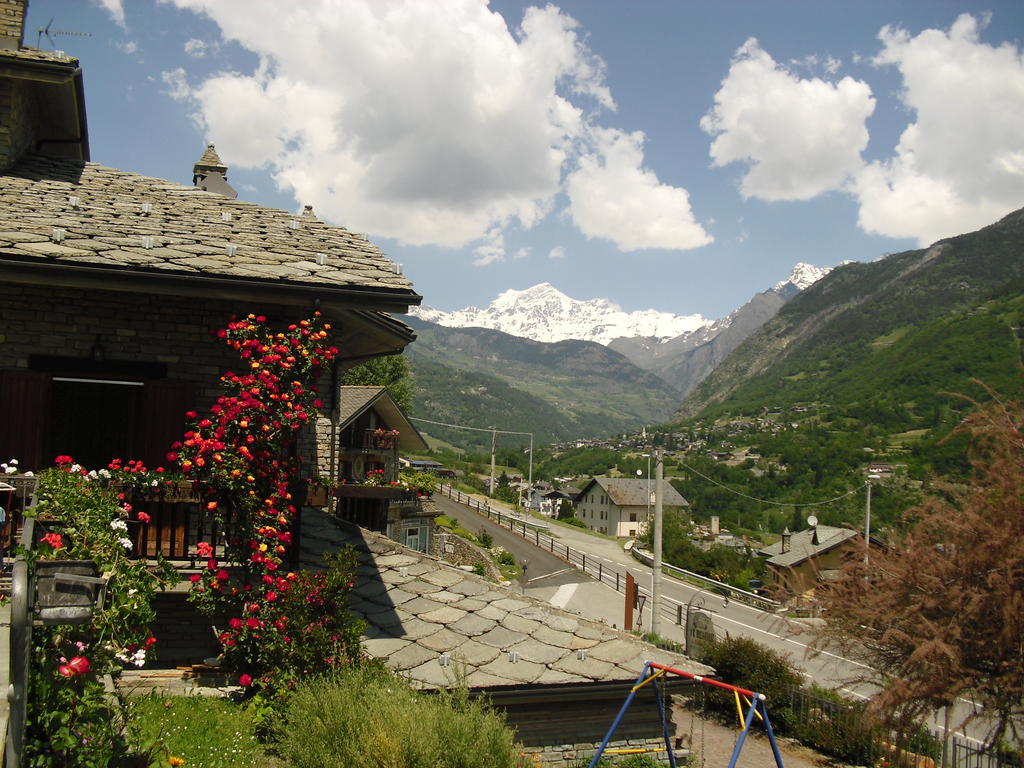 B&B Les Fleurs Gignod Luaran gambar