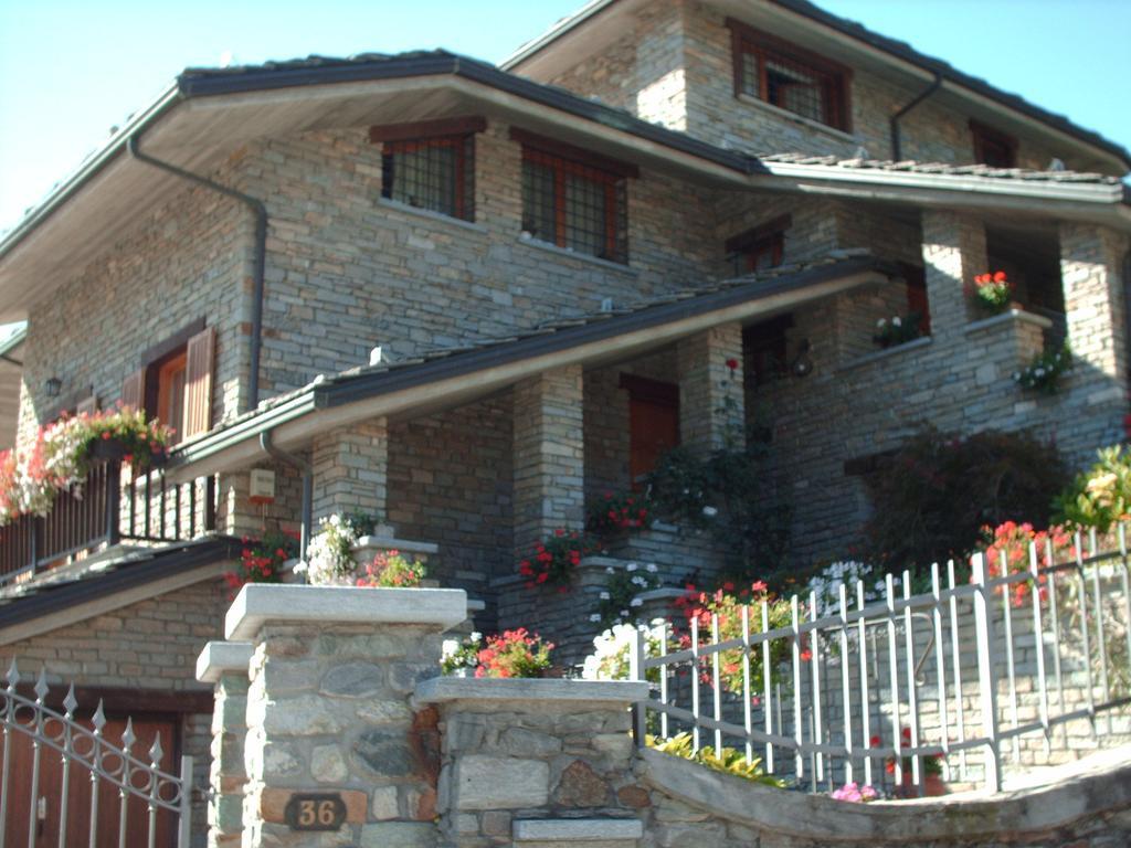B&B Les Fleurs Gignod Luaran gambar