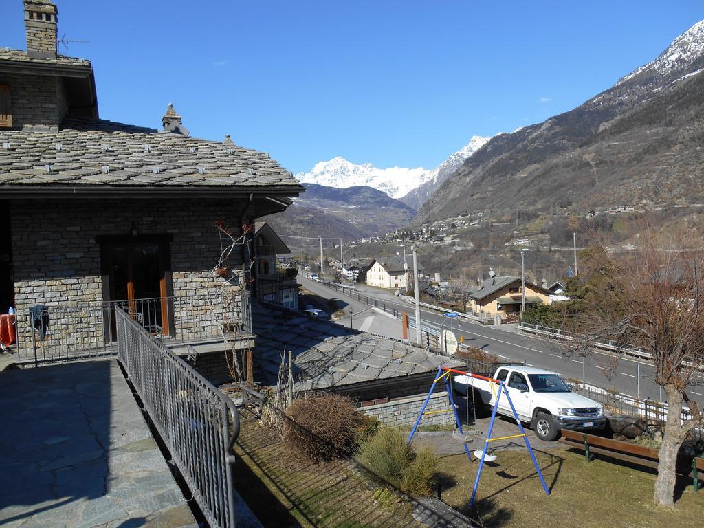 B&B Les Fleurs Gignod Luaran gambar
