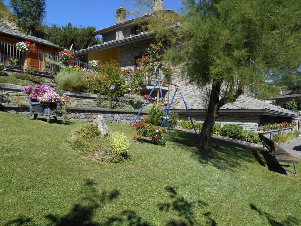 B&B Les Fleurs Gignod Luaran gambar