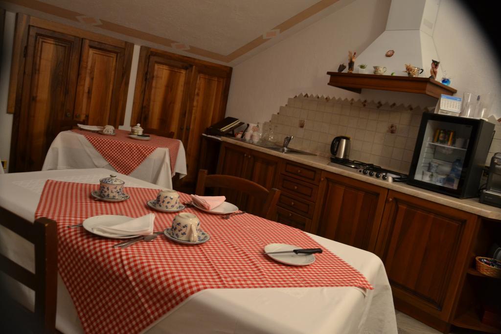 B&B Les Fleurs Gignod Luaran gambar