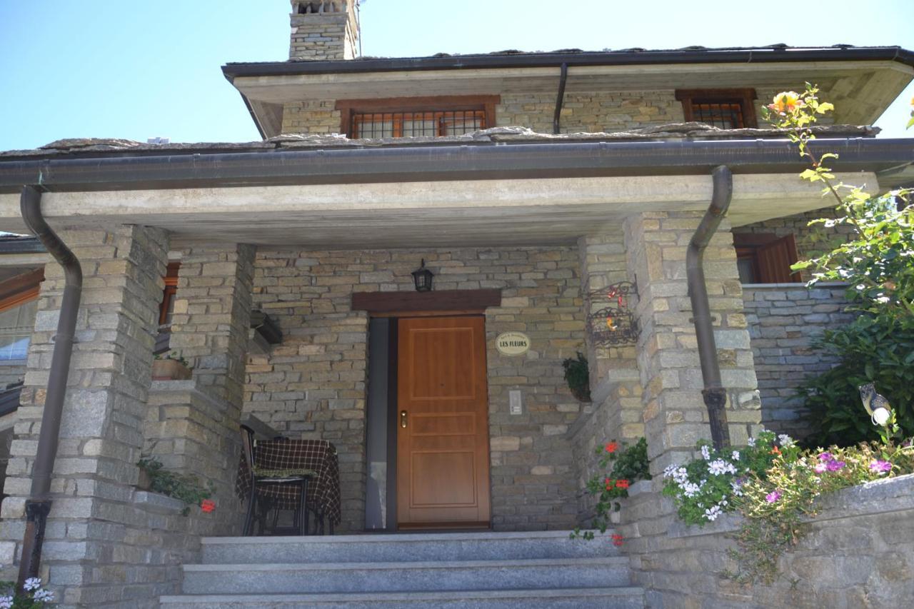 B&B Les Fleurs Gignod Bilik gambar